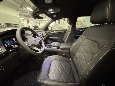 New 2026 Volkswagen Atlas Cross Sport SE AWD/4WD image 5