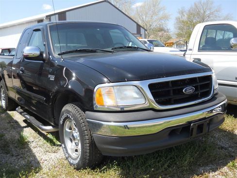 Used 2001 Ford F150 XLT RWD image 1