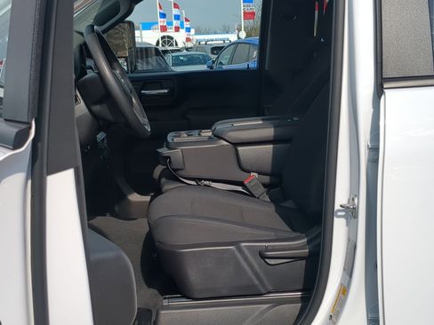 Used 2025 Chevrolet Silverado 2500 Custom w/ Z71 Off-Road Package image 12