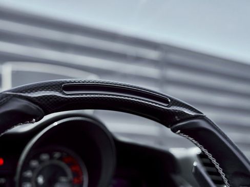 Used 2018 Ferrari 488 Spider image 58