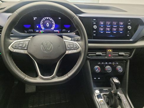 Used 2023 Volkswagen Taos SE w/ Panoramic Sunroof Package FWD image 22