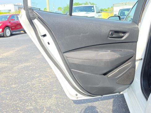 Used 2023 Toyota Corolla LE FWD image 13