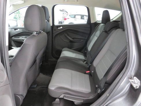 Used 2016 Ford Escape SE w/ Equipment Group 201A AWD/4WD image 14