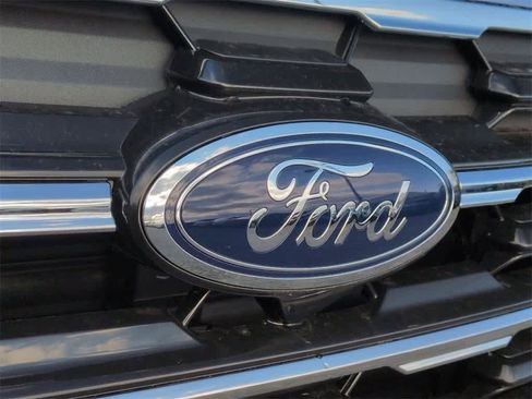 New 2026 Ford Explorer Active image 12