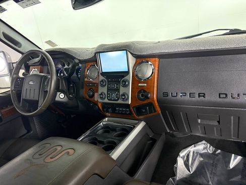 Used 2016 Ford F250 King Ranch w/ FX4 Off-Road Package AWD/4WD image 33