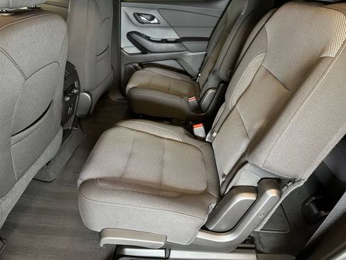 Used 2023 Chevrolet Traverse LT AWD/4WD image 20
