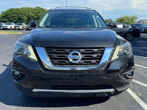 Used 2019 Nissan Pathfinder Platinum AWD/4WD image 9