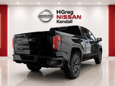 Used 2020 GMC Sierra 1500 AT4 w/ AT4 Premium Package AWD/4WD image 4