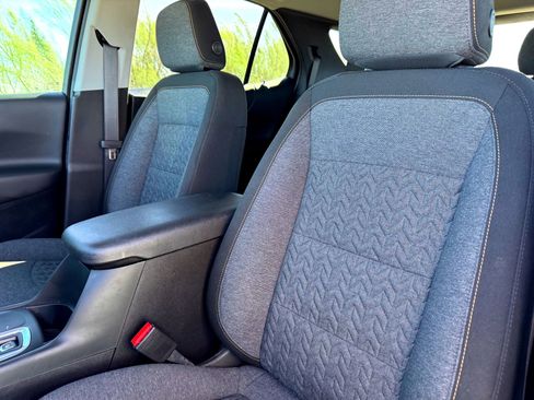 Used 2022 Chevrolet Equinox LT image 13