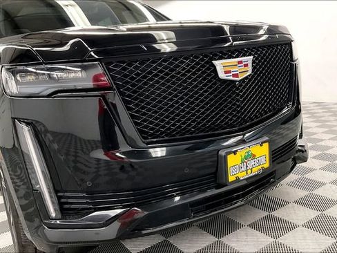 Used 2021 Cadillac Escalade Sport w/ Driver Assist Tech Package AWD/4WD image 35