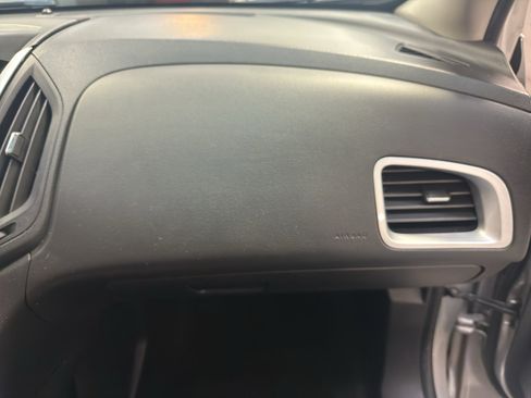 Used 2017 Chevrolet Equinox LT w/ Convenience Package image 21