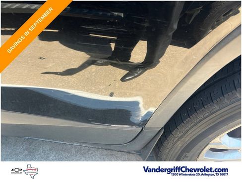Used 2021 Chevrolet Traverse LT FWD image 14