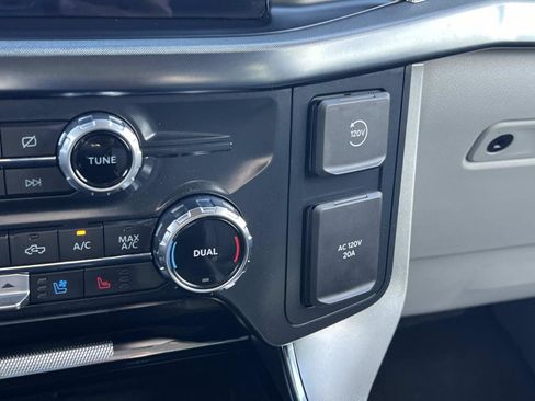 Used 2022 Ford F150 Limited image 18