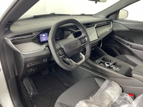 New 2026 Jeep Cherokee Laredo image 2