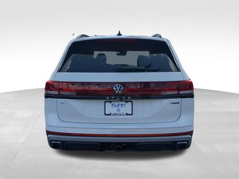Certified 2025 Volkswagen Atlas Peak Edition SE AWD/4WD image 6