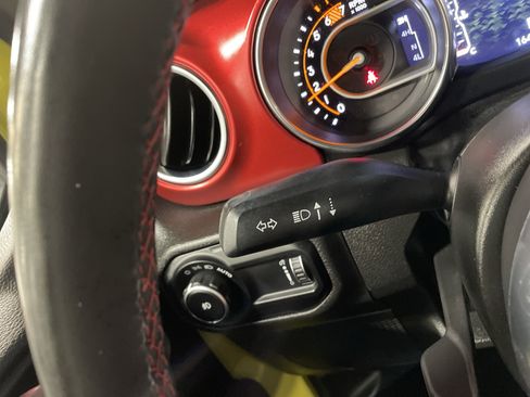 Certified 2023 Jeep Wrangler Unlimited Rubicon w/ Cold Weather Group AWD/4WD image 30