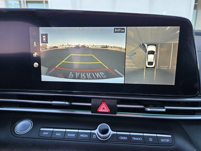 Used 2024 Hyundai Elantra Limited FWD image 14