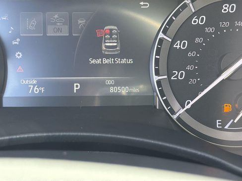 Used 2021 Toyota Highlander XSE FWD image 11