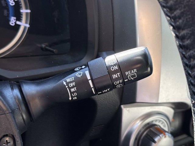 Used 2016 Toyota 4Runner SR5 Premium RWD image 25