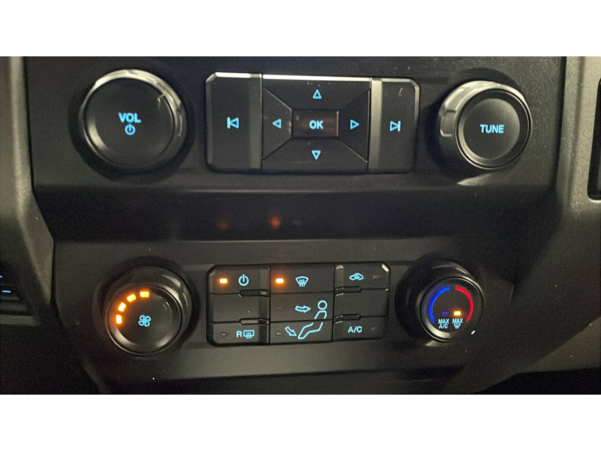 Used 2020 Ford F250 XL w/ STX Appearance Package AWD/4WD image 13