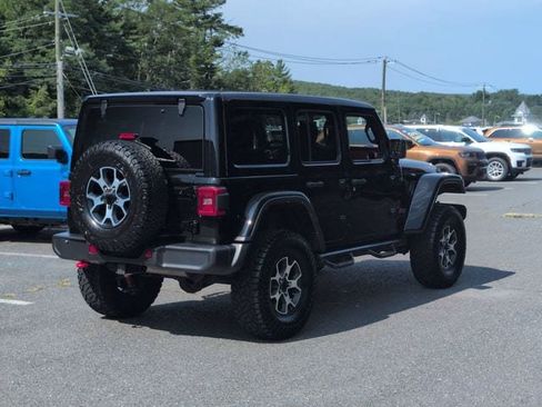 Used 2022 Jeep Wrangler Unlimited Rubicon w/ LED Lighting Group AWD/4WD image 5