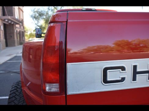 Used 1997 Chevrolet Silverado 3500 4x4 Extended Cab w/ Preferred Equipment Group 2 image 13