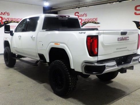 Used 2022 GMC Sierra 2500 SLT w/ Texas SLT Premium Package AWD/4WD image 2