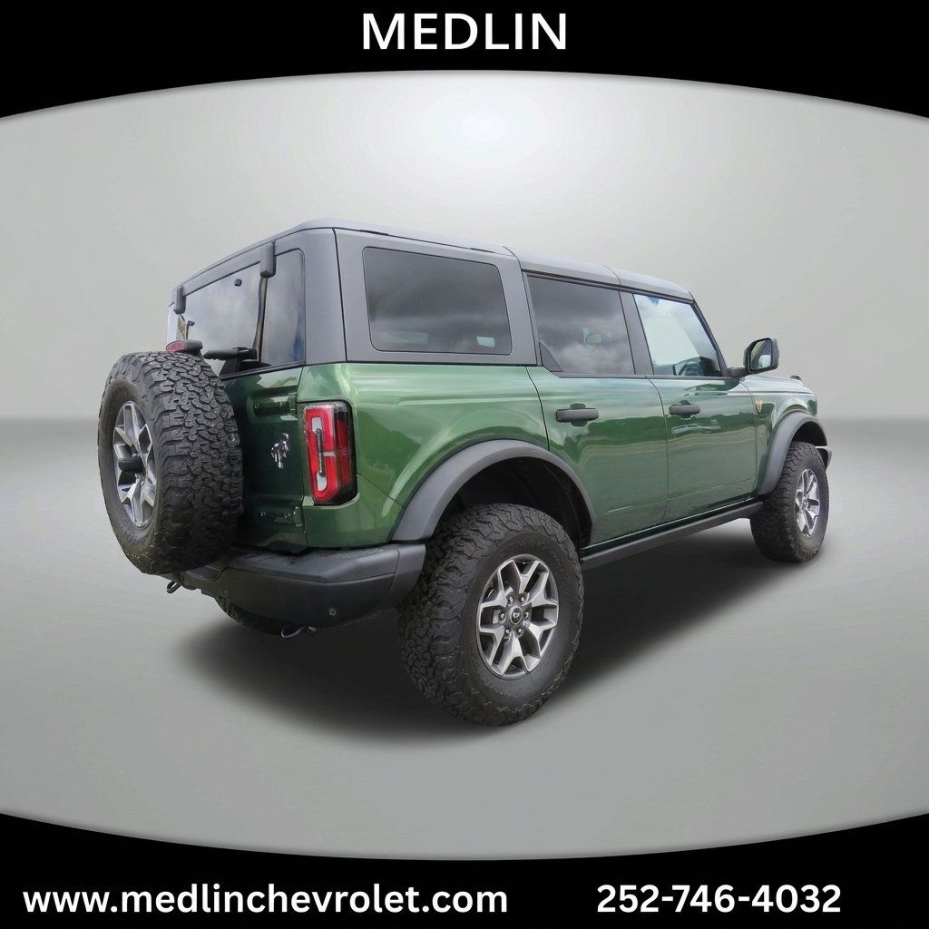 Used 2025 Ford Bronco Badlands AWD/4WD image 8