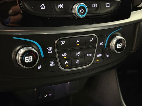 Certified 2022 Chevrolet Traverse LT w/ LPO, Floor Liner Package AWD/4WD image 30