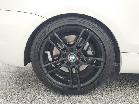 Used 2008 BMW 135i Convertible RWD image 8