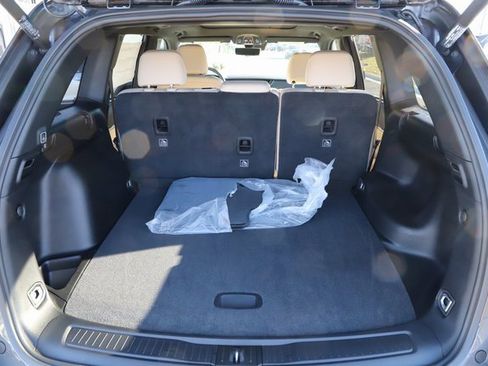 New 2025 Jeep Grand Cherokee Limited w/ Luxury Tech Group II image 7