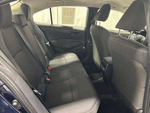 Used 2025 Toyota Corolla LE image 52