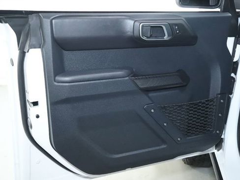 Used 2025 Ford Bronco Badlands image 20