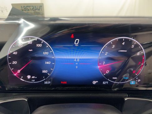 Used 2026 Mercedes-Benz GLB 250 image 19