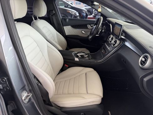 Used 2017 Mercedes-Benz C 300 Sedan image 9