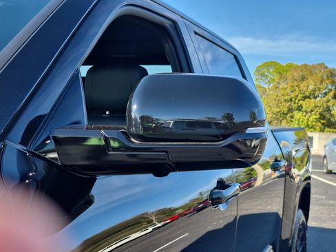 Used 2024 Toyota Tundra Platinum image 9