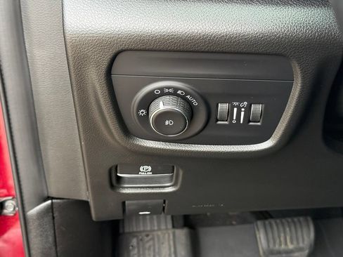 Used 2022 Jeep Grand Cherokee Summit w/ Adv Protech Group IV AWD/4WD image 18