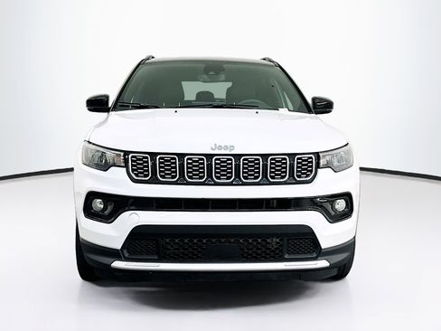 Used 2025 Jeep Compass Limited image 2