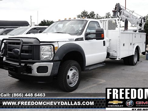 Used 2014 Ford F550 4x4 Regular Cab Super Duty image 2