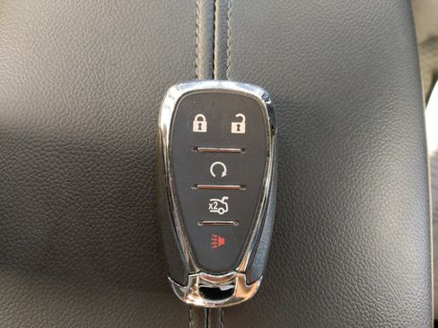 Used 2024 Chevrolet Malibu LT FWD image 32