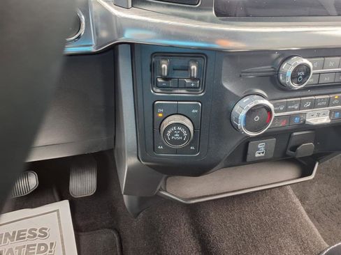 Used 2022 Ford F150 Lariat w/ Equipment Group 501A Mid image 13