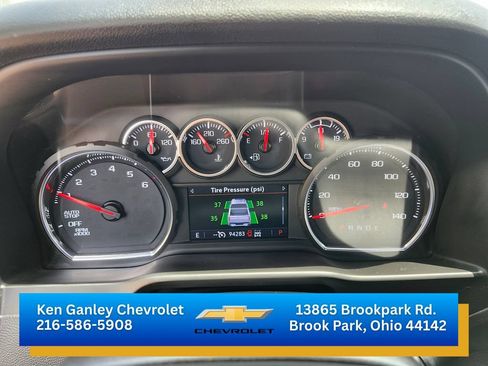 Used 2021 Chevrolet Silverado 1500 LT AWD/4WD image 15