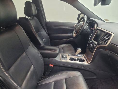 Used 2017 Jeep Grand Cherokee Limited AWD/4WD image 21
