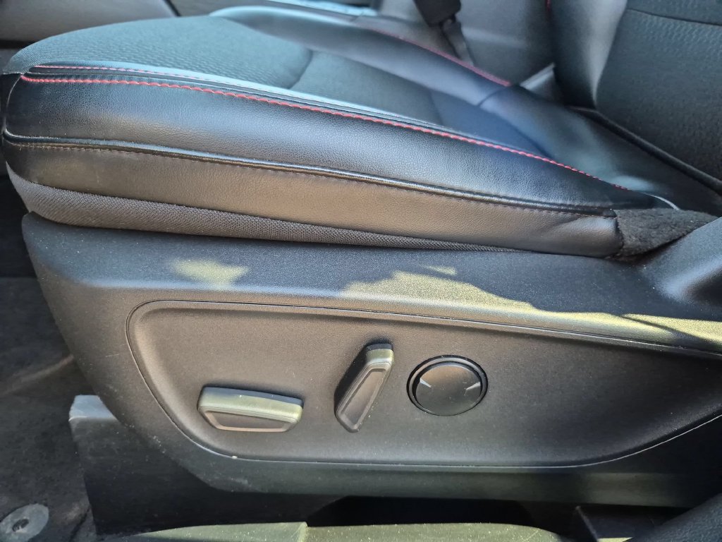 Used 2025 Ford Escape ST-Line AWD/4WD image 14