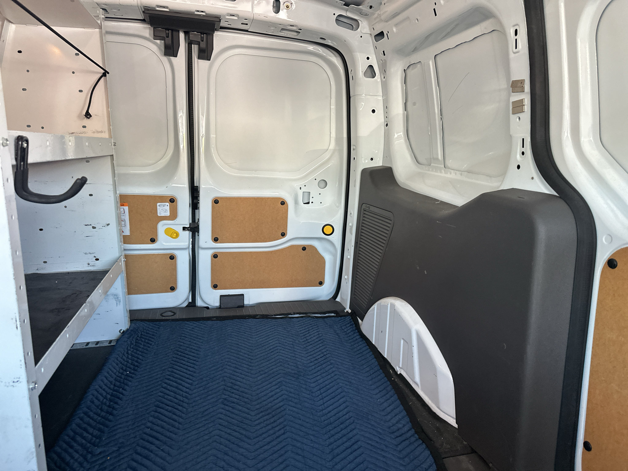 Used 2023 Ford Transit Connect XL FWD image 14
