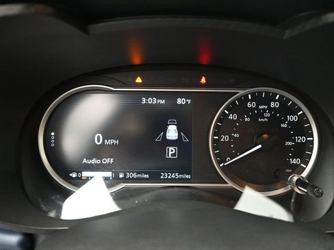 Used 2025 Nissan Versa SV w/ Trunk Package FWD image 17