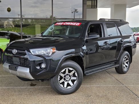 Used 2024 Toyota 4Runner TRD Off-Road image 1