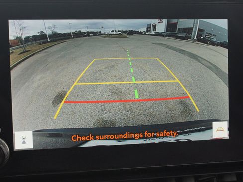 Used 2023 Toyota RAV4 XLE image 6