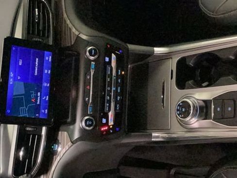 Used 2020 Ford Explorer Limited AWD/4WD image 13