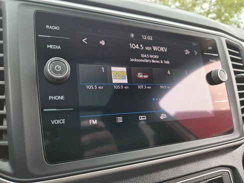 Used 2021 Volkswagen Atlas SE image 29